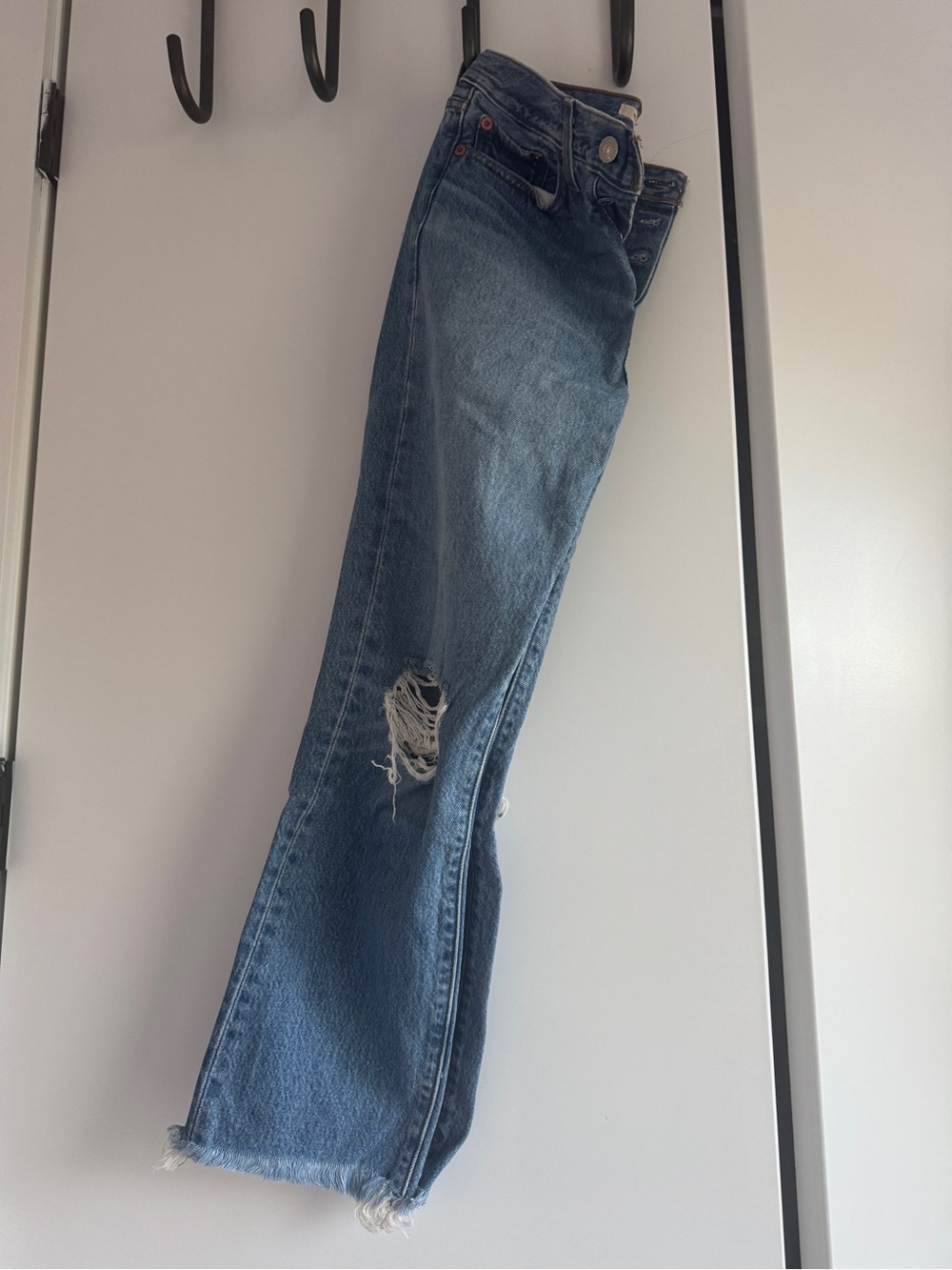 Levi’s Distressed Blue Jeans - Casual Straight Fit